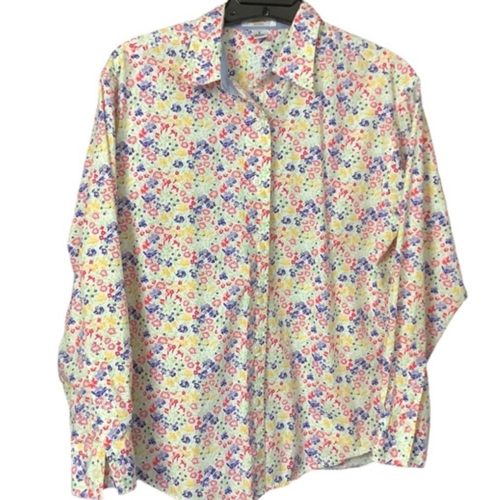 Talobot’s Button Up 🌸💐